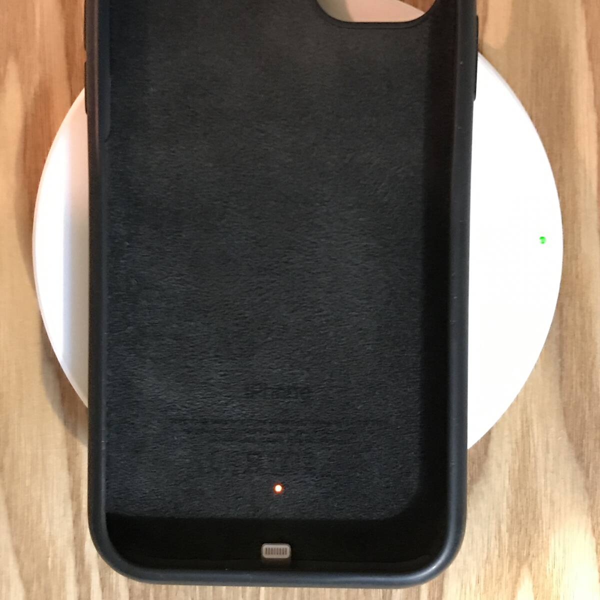 APPLE純正 iPhone 11 Smart Battery Case with Wireless Charging スマートバッテリーケース ワイヤレスチャージング ブラックの画像9