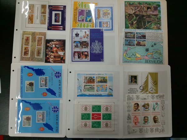 0304F12 外国切手 マン島 マラウィ ペルー バハマ等 小型シート ３１ページ バインダー付きの画像2