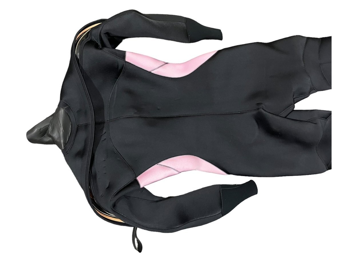 新品 未使用品 World Dive ワールドダイブ ドライスーツ ブラック ピンク レディース マリンスポーツ スキューバダイビング 用品 女性の画像5