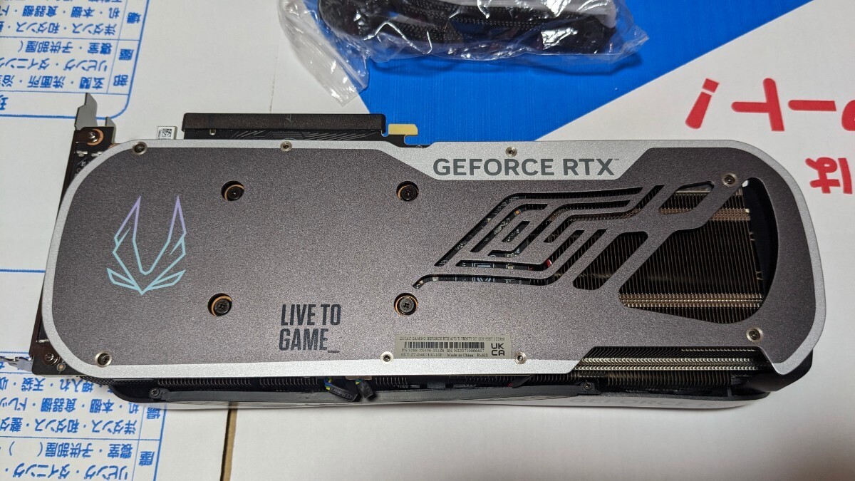 極美品 使用2日のみ　ZOTAC GAMING GeForce RTX 4070 Ti Trinity OC 動画変換テストのみ使用_画像9