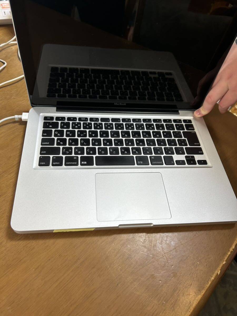 管78 MacBook A1278 ジャンク品_画像1