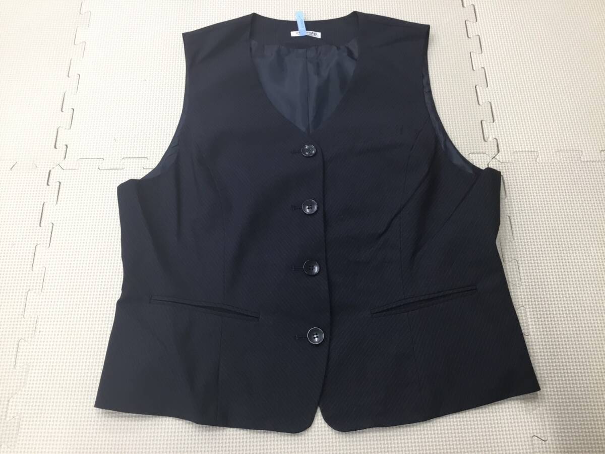 UNI-305D 中古【UNIFORM】オフィスウェア ベスト スカート サイズ アソート 9枚/事務服/OL/受付/制服/秘書/医療事務/演劇/舞台/大きめ_画像4