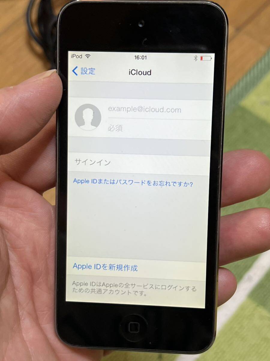 Apple iPod Touch 第5世代 A142 動作品　美品　バッテリー不良い　(FB-NH2)_画像3