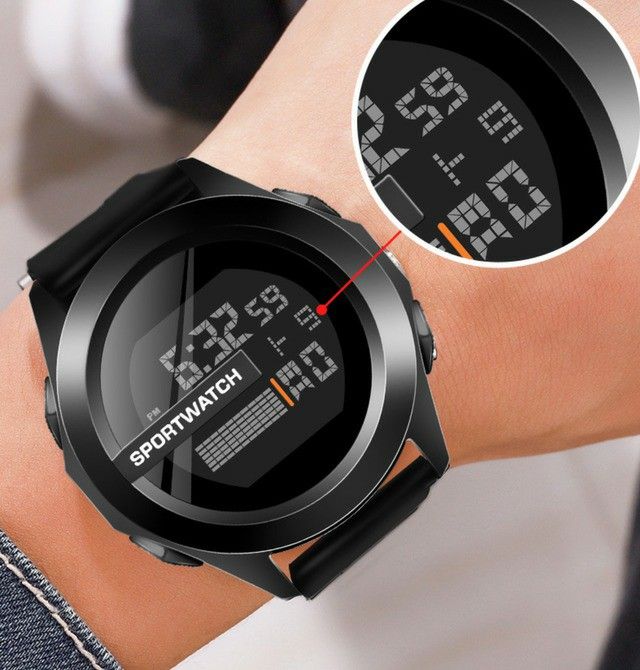 T0481 新品 男女兼用 LED 防水 スポーツ デジタル ウォッチ 腕時計 黒
