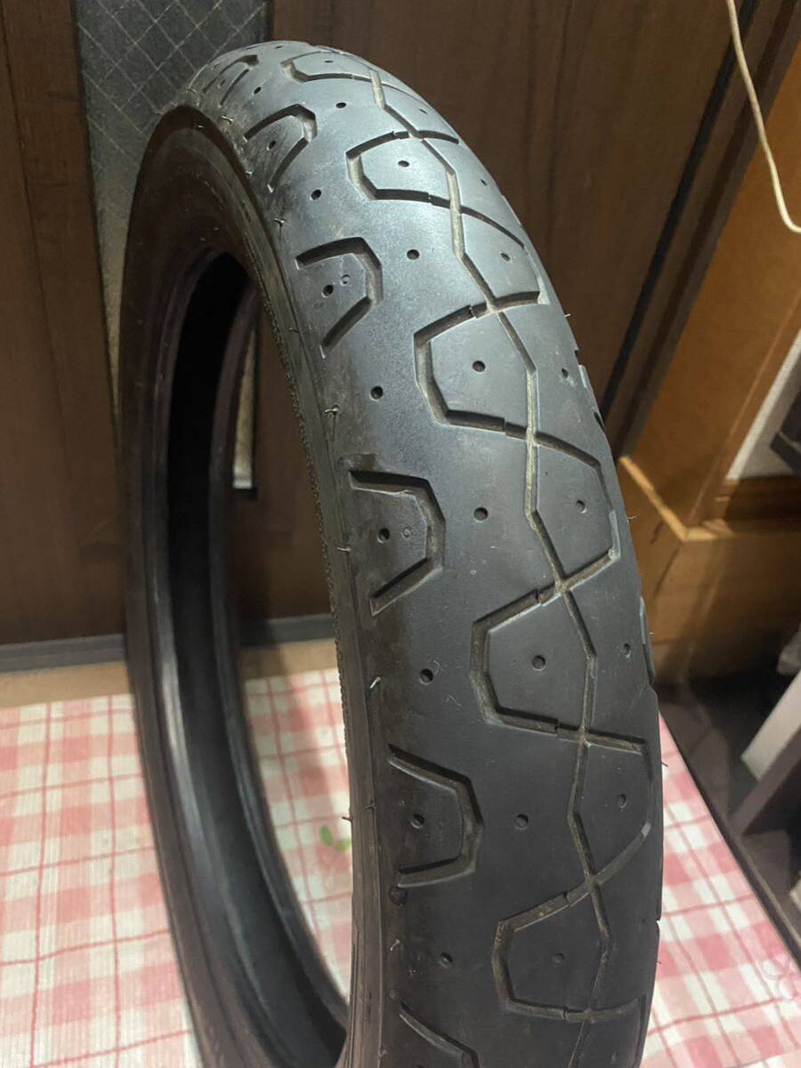 中古MCタイヤ PIRELLI PHANTOM SPORTSCOMP 100/90-18 ピレリ ファントム 100 90 18 0420 A2956_画像5