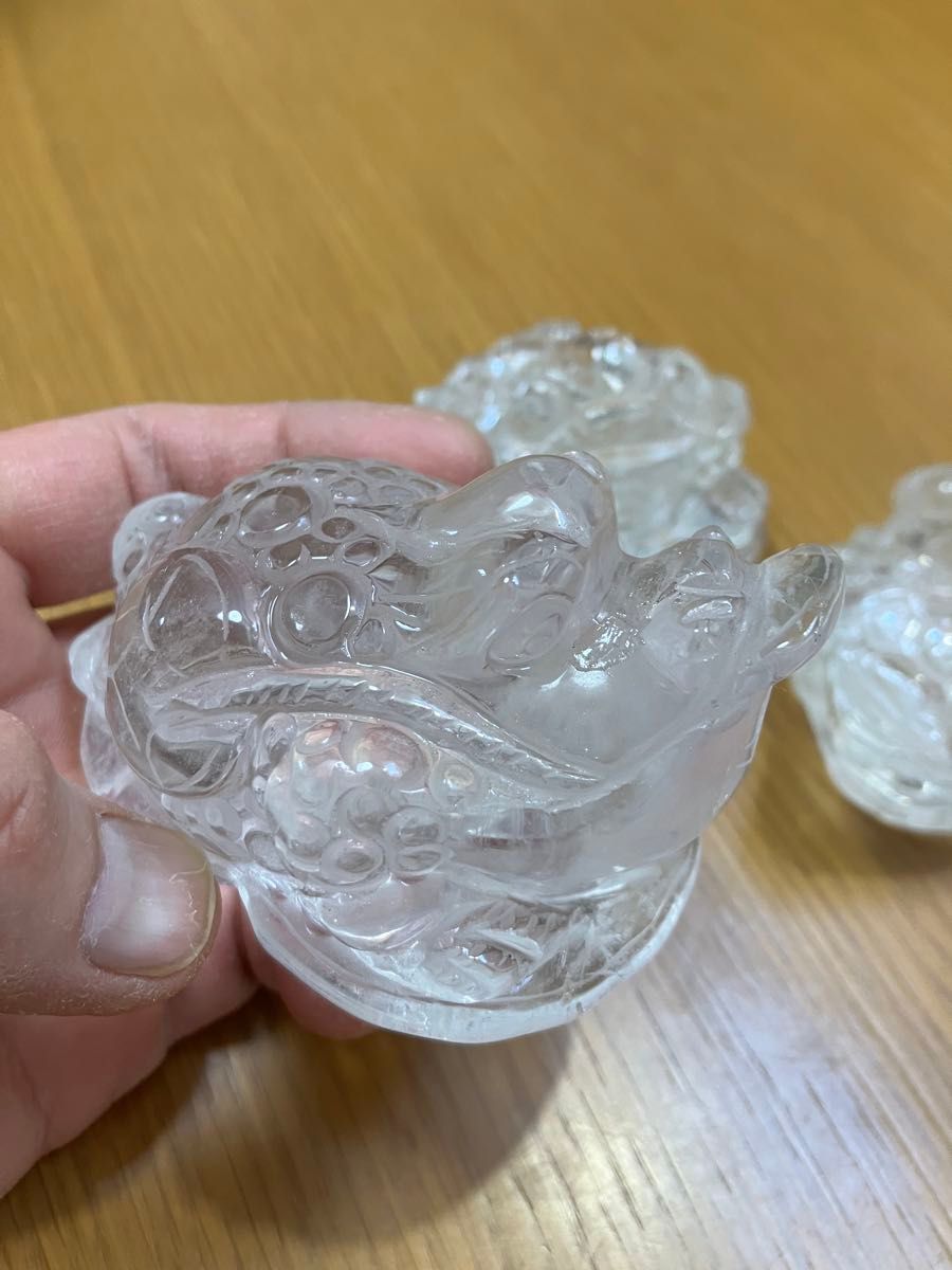 水晶 三脚カエル 三脚蟾蜍（さんきゃくせんじょ）銭蛙   3匹セット　天然水晶彫刻風水縁起物財運を高める 商売繁盛運縁起物