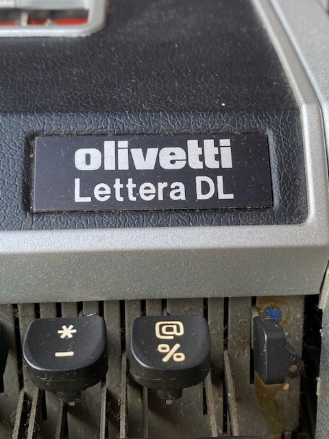 olivetti Lettera DLolibeti antique English typewriter case attaching [ Tokyo direct pickup welcome ]