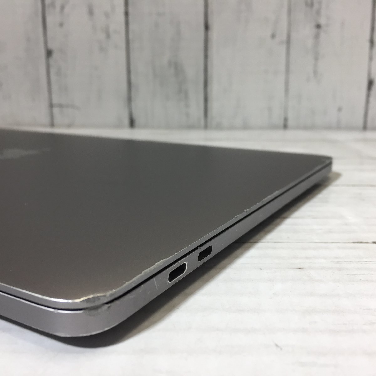 Apple MacBook Pro 13-inch 2019 Two Thunderbolt 3 ports Core i7 1.70GHz/16GB/256GB(NVMe) 〔B0102〕_画像8