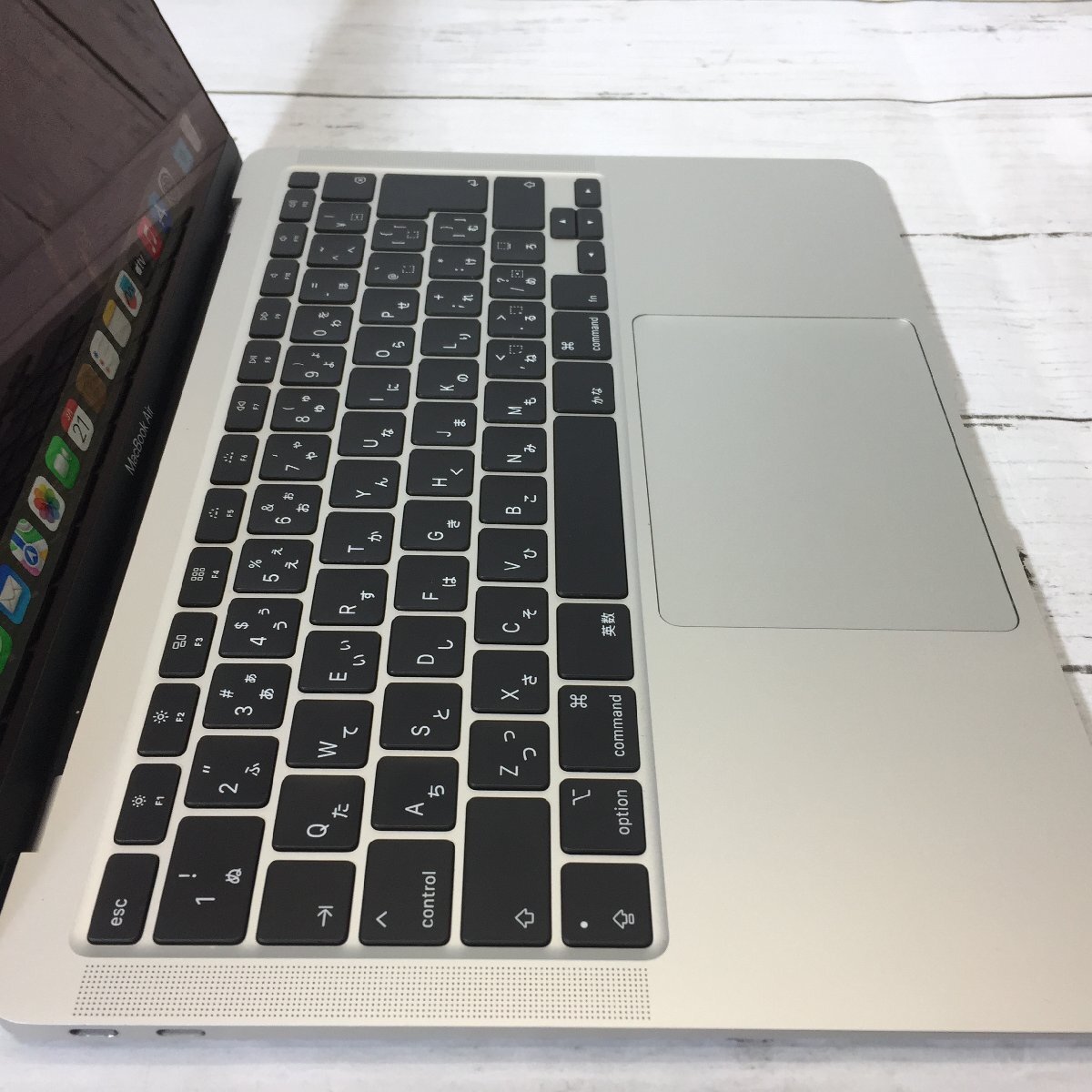 Apple MacBook Air Retina 13-inch 2020 Core i3 1.10GHz/8GB/256GB(NVMe) 〔B0233〕_画像4