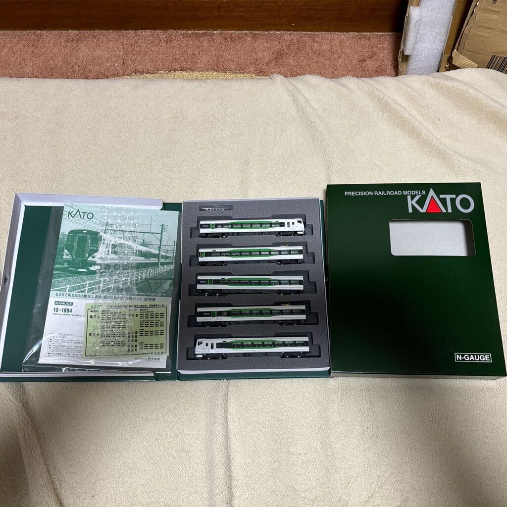 【ほぼ未走行(送料込み)】KATO カトー Ｎゲージ E257系5500番台 5両セット 10-1884