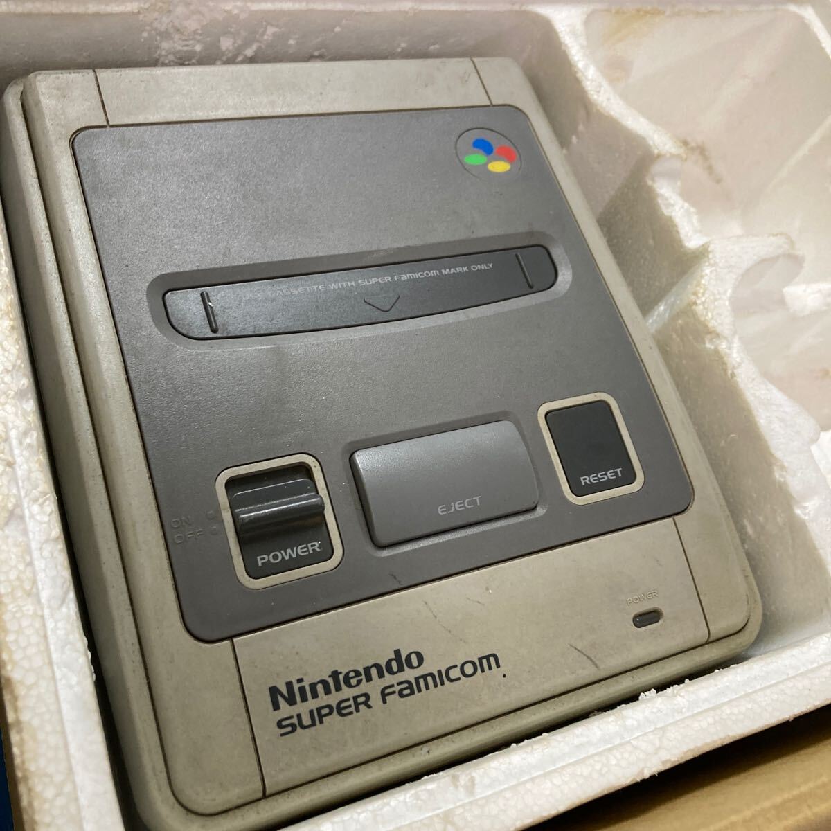 0319 NINTENDO スーパーファミコン 6台 箱付き 本体のみ s2850 ヤ140 B077_画像8