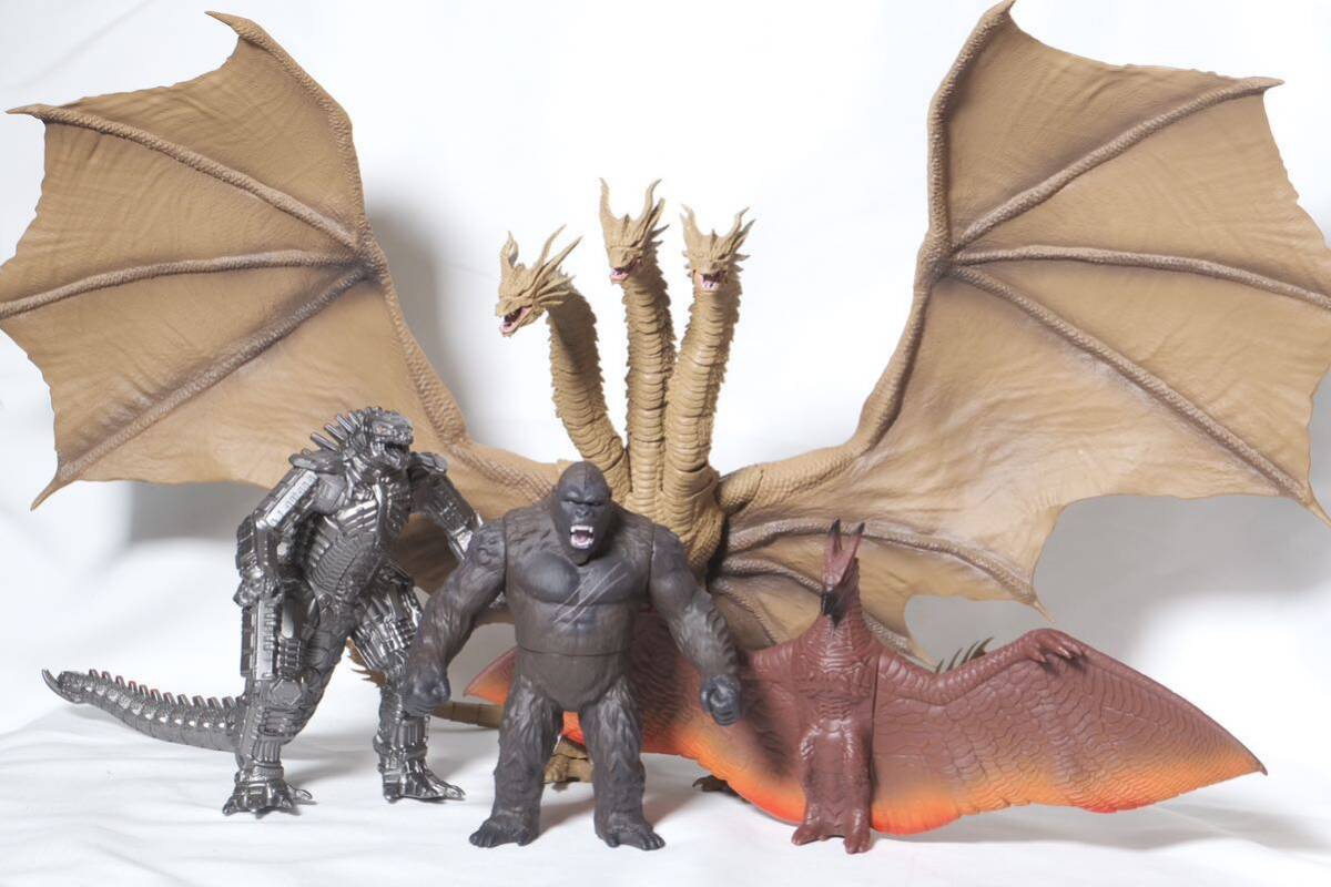 S H モンスターアーツ　キングギドラ　ムービーモンスターシリーズ　ラドン　コング　メカゴジラ　ソフビ バンダイ 東宝 レジェンダリー