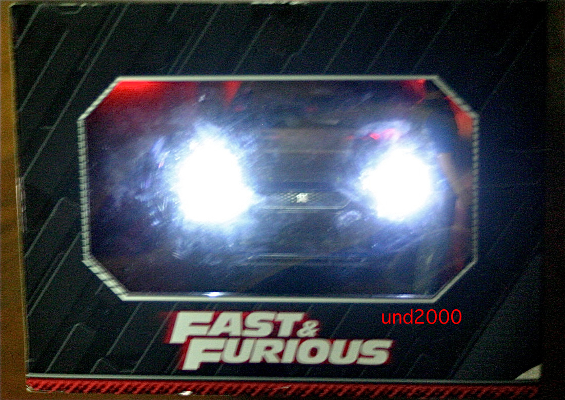 Jada ワイルドスピード ライト点灯 1/18 2009 ニッサン GT-R R35 Nissan 日産 ブライアン フィギュア付 ジャダ Fast & Furious_画像2