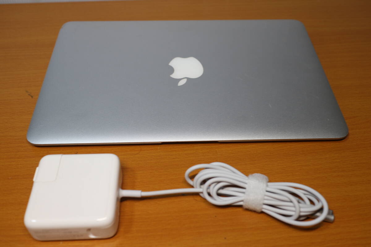 Apple MacBook Air A1370 メモリ2GB Core i5 Mid 2011 Os X Lion 11インチ ACアダプター付属 アップル マックブック エアーの画像2