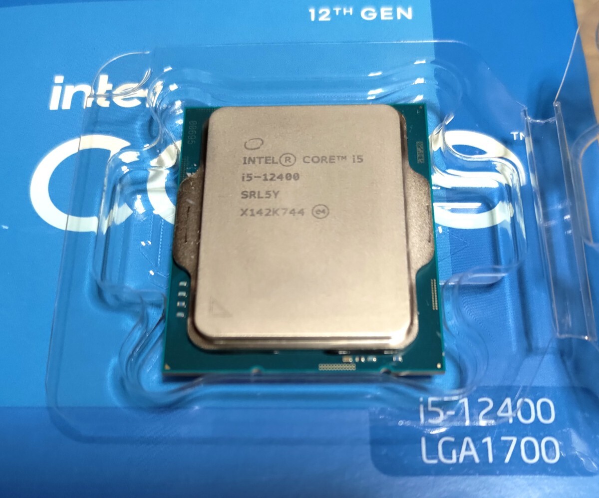 intel インテル CORE i5 12400 付属品有りの画像2