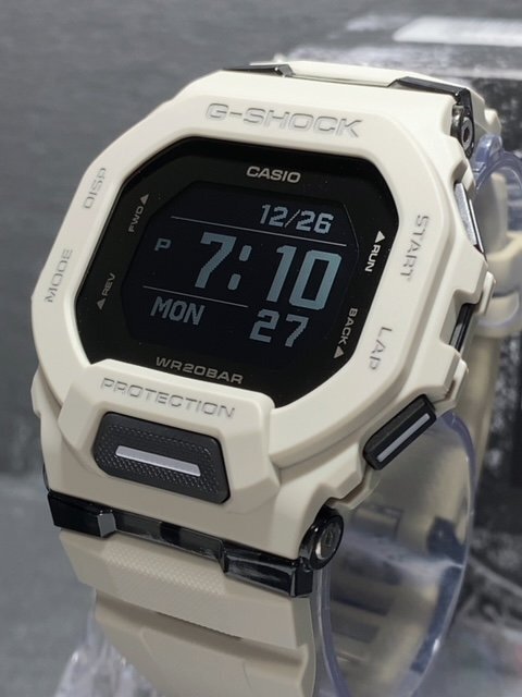 新品 正規品 腕時計 CASIO カシオ G-SQUAD ジースクワッド Bluetooth搭載 モバイルリンク クオーツ デジタル腕時計 多機能 防水 プレゼント_画像2