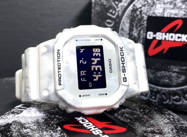 新品 CASIO カシオ 正規品 G-SHOCK ジーショック Gショック 腕時計 スノー カモフラージュ 多機能 デジタル ホワイト グレー DW-5600GC-7の画像5
