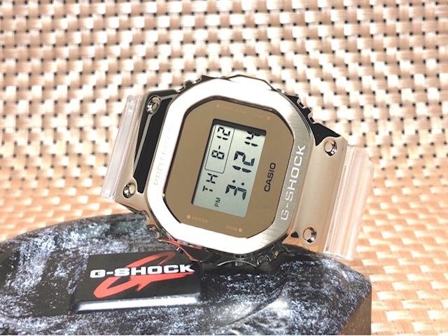 新品 CASIO カシオ 正規品 G-SHOCK ジーショック Gショック 腕時計 ゴールド スケルトン デジタル腕時計 多機能腕時計 防水 GM-5600SG-9_画像4