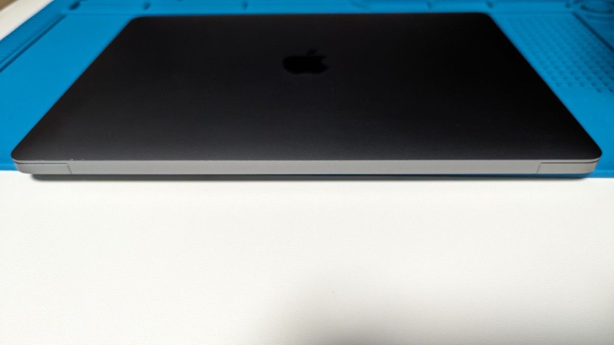 「美品」MacBook Air 2020年モデル メモリ8GB SSD256GB OS Sonoma14.4　匿名配送