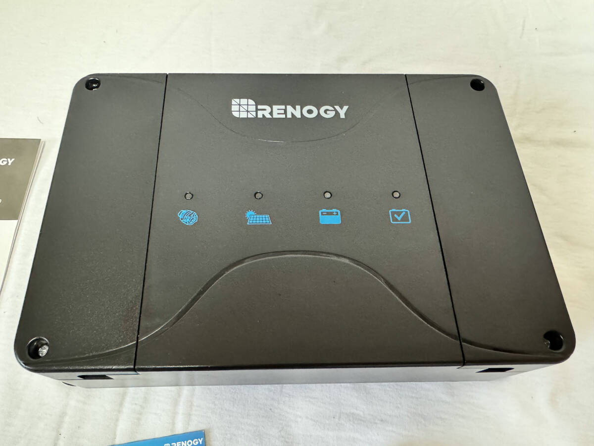 送料無料　RENOGY DCCシリーズ 走行充電器12V 50A MPPTチャージコントローラー内蔵 レノジー_画像2