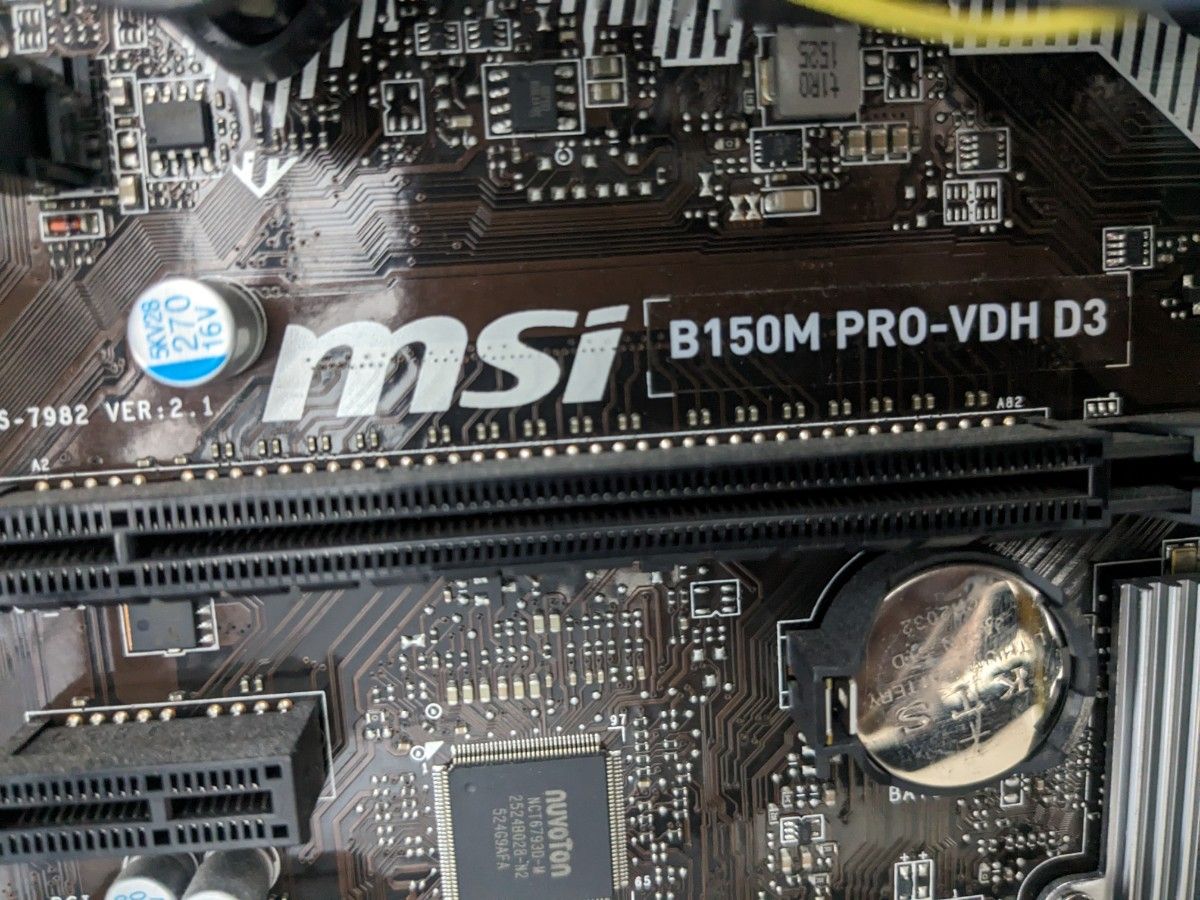 自作NAS/PC　WINDOWS10PRO CPU G3900 SSD256G　HDD8T　メモリ18G