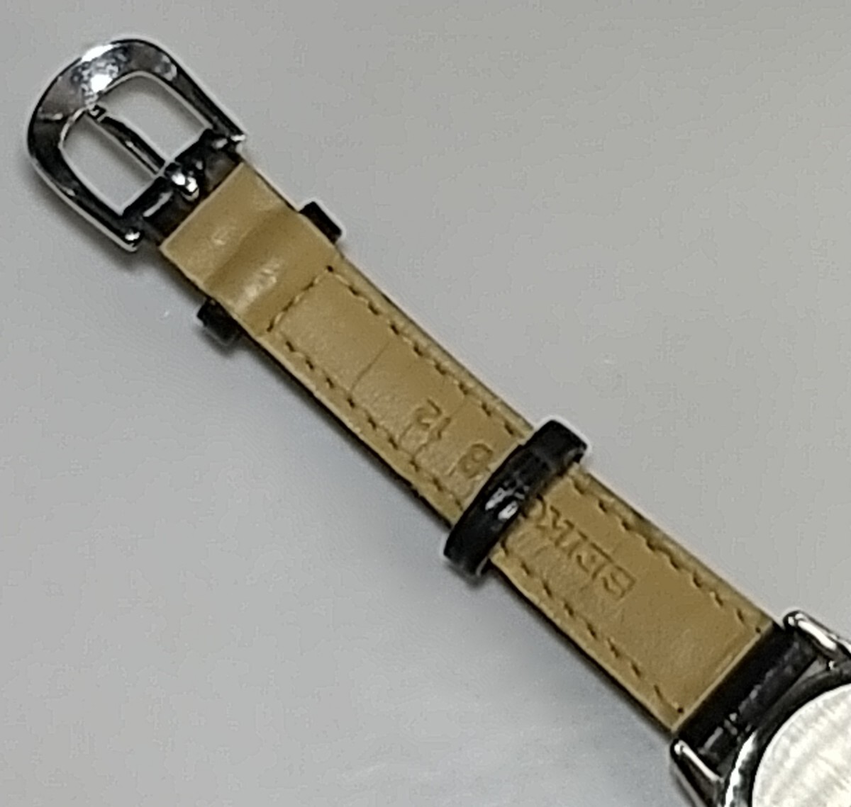 腕時計 SEIKO QUARTZ 7N01-0EG0 ホワイト盤 専用バンド 電池交換済_画像8