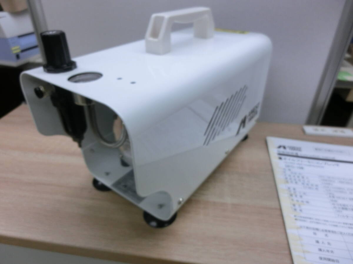 アネスト岩田小型コンプレッサーDFC-108 エアーブラシ スプレーガン用 ピースコン ミニコンプレッサー