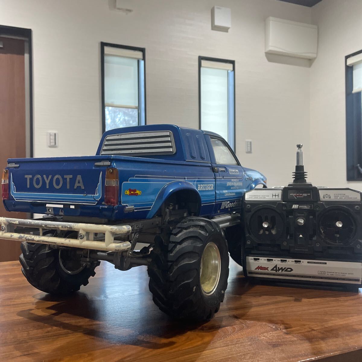 TAMIYA ラジコン ハイラックス4WDの画像2