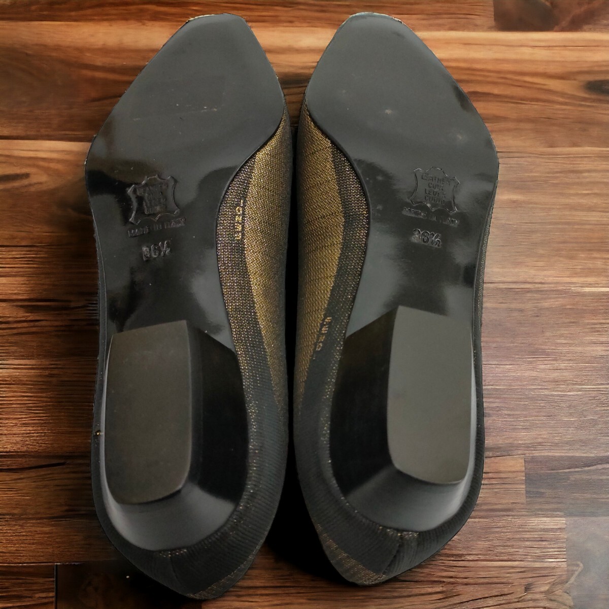 [ Италия производства ]FENDI / Fendi туфли-лодочки кожа Gold × Brown 36 1/2(23.5 соответствует ) каблук высота 2.5cm почти не использовался с коробкой женская обувь 