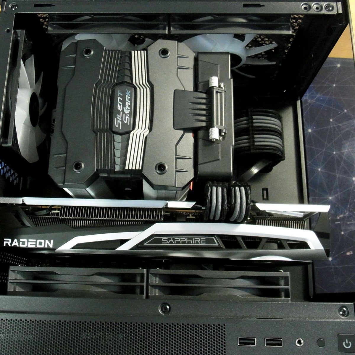 未使用 超強力空冷 コンパクトゲーミングPC ピラーレスケース i5-12600KF RX6700XT 32GB