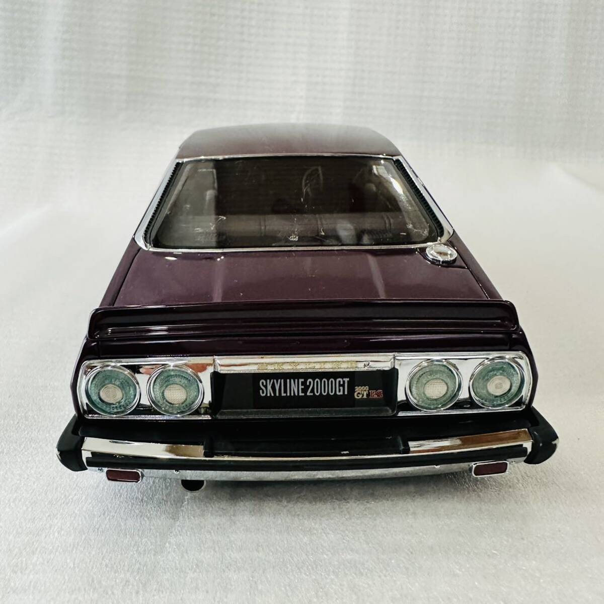 イグニッションモデル　IG1585　1/18 Nissan Skyline 2000GT-ES (C210) Purple　スカイライン_画像1