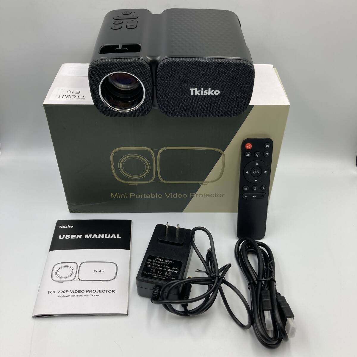 【通電確認済み】Tkisko 超小型プロジェクター TO2 Mini Portable Video Projector プロジェクター/Y16421-O1_画像1