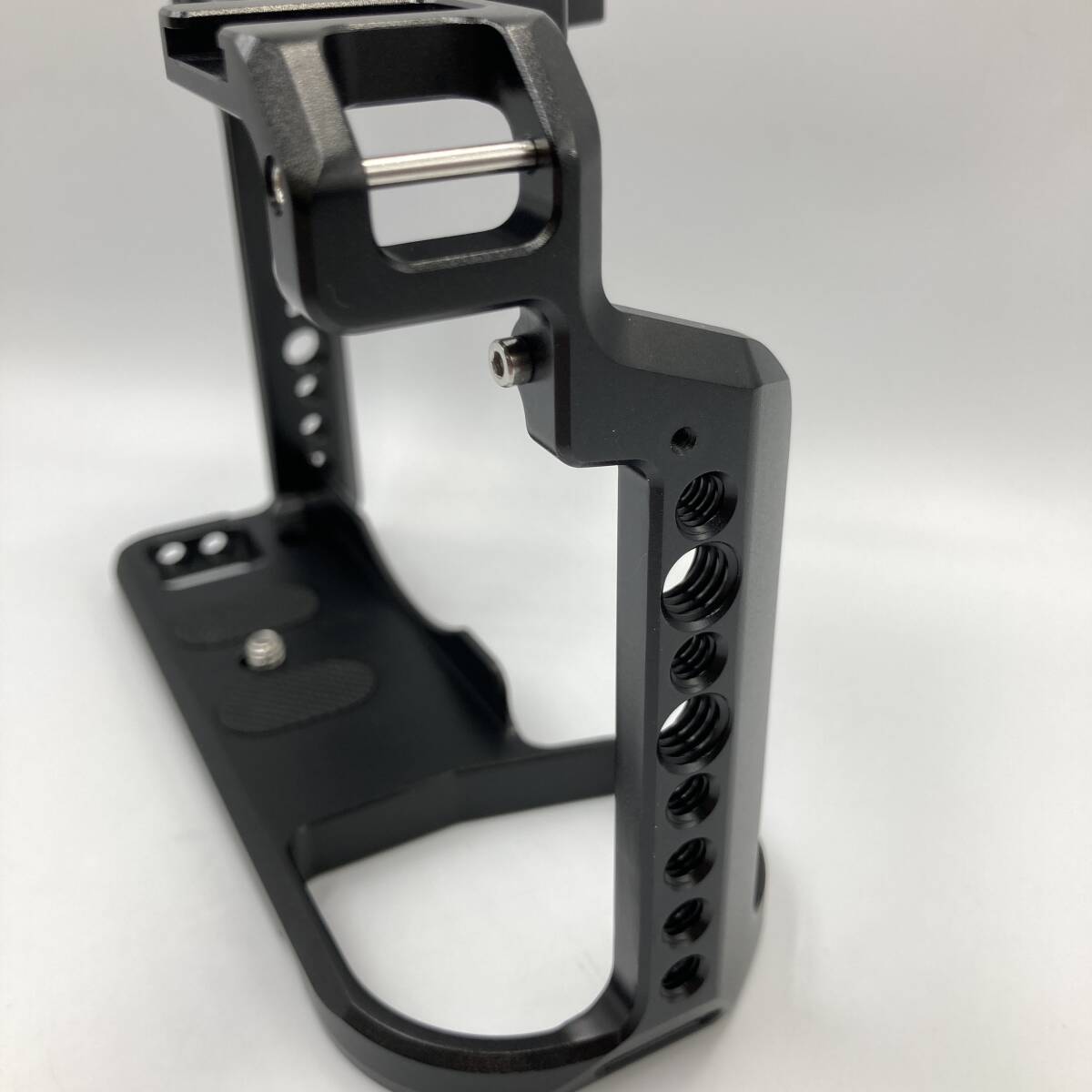 【美品】SMALLRIG S1H 専用ケージ カメラ用ケージ CCP2488/Y16651-T1_画像7