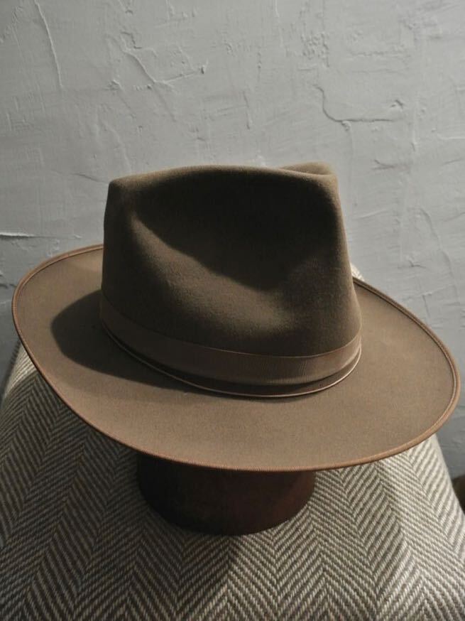 40s Vintage STEVENS 7 1/8 57cm トープ ブラウン グレージュ 40s Vintage STEVENS 7 1/8 57cm トープ ブラウン グレージュ