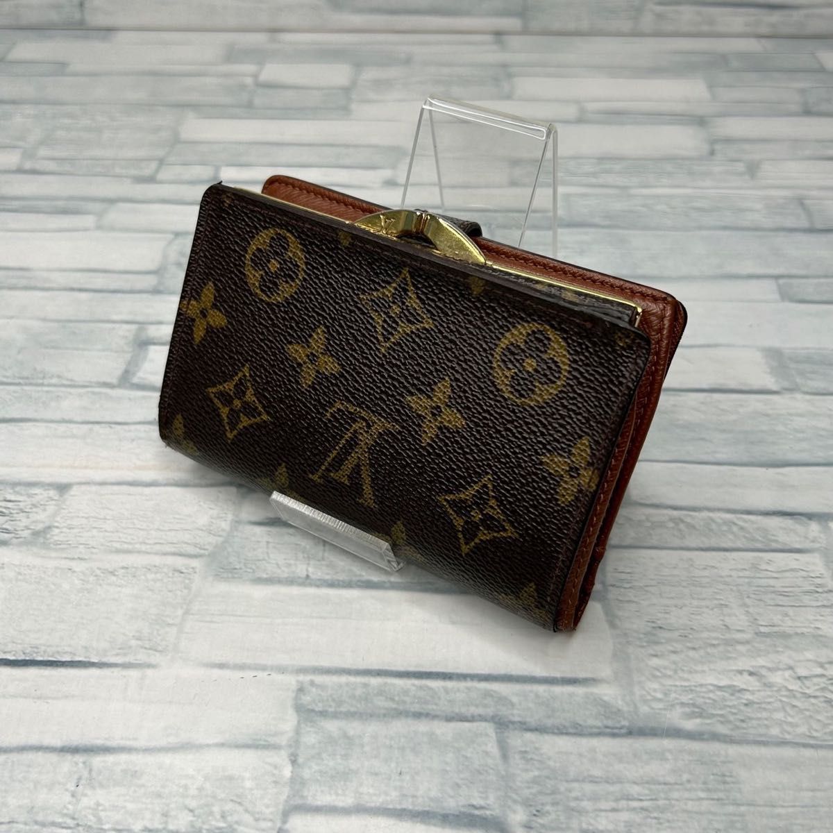 LOUIS VUITTON ルイヴィトン  モノグラム　二つ折り財布　がま口財布