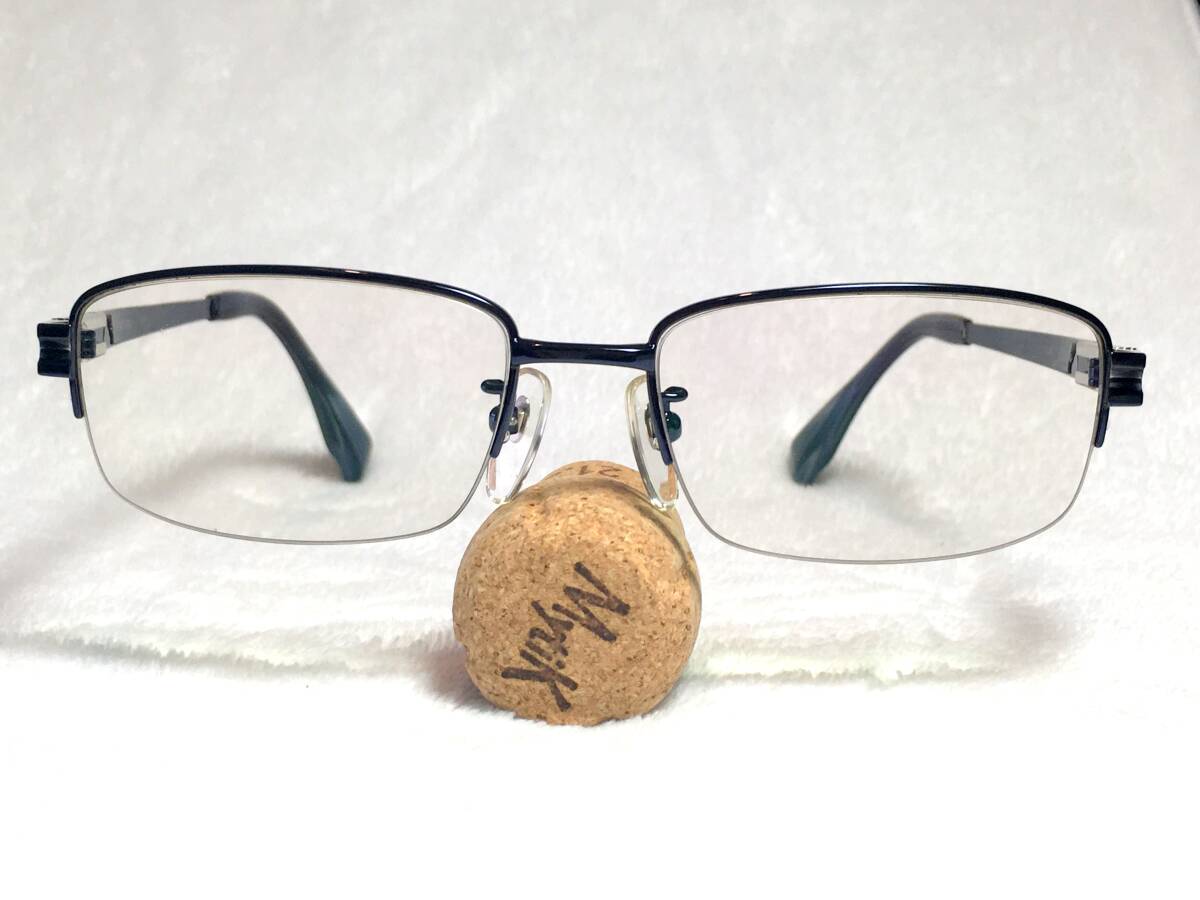日本製 眼鏡市場 PREMIUM ハーフリム 眼鏡 MIP-M011 スクエア 53 紺 バネ蝶番 チタン メタル 軽量 中古 スクエア メンズ meganeichiba_画像9