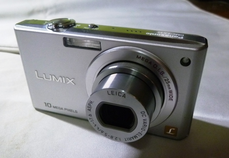 ★☆ Panasonic LUMIX DMC-FX35 付属品有【動作良好】☆★_画像1