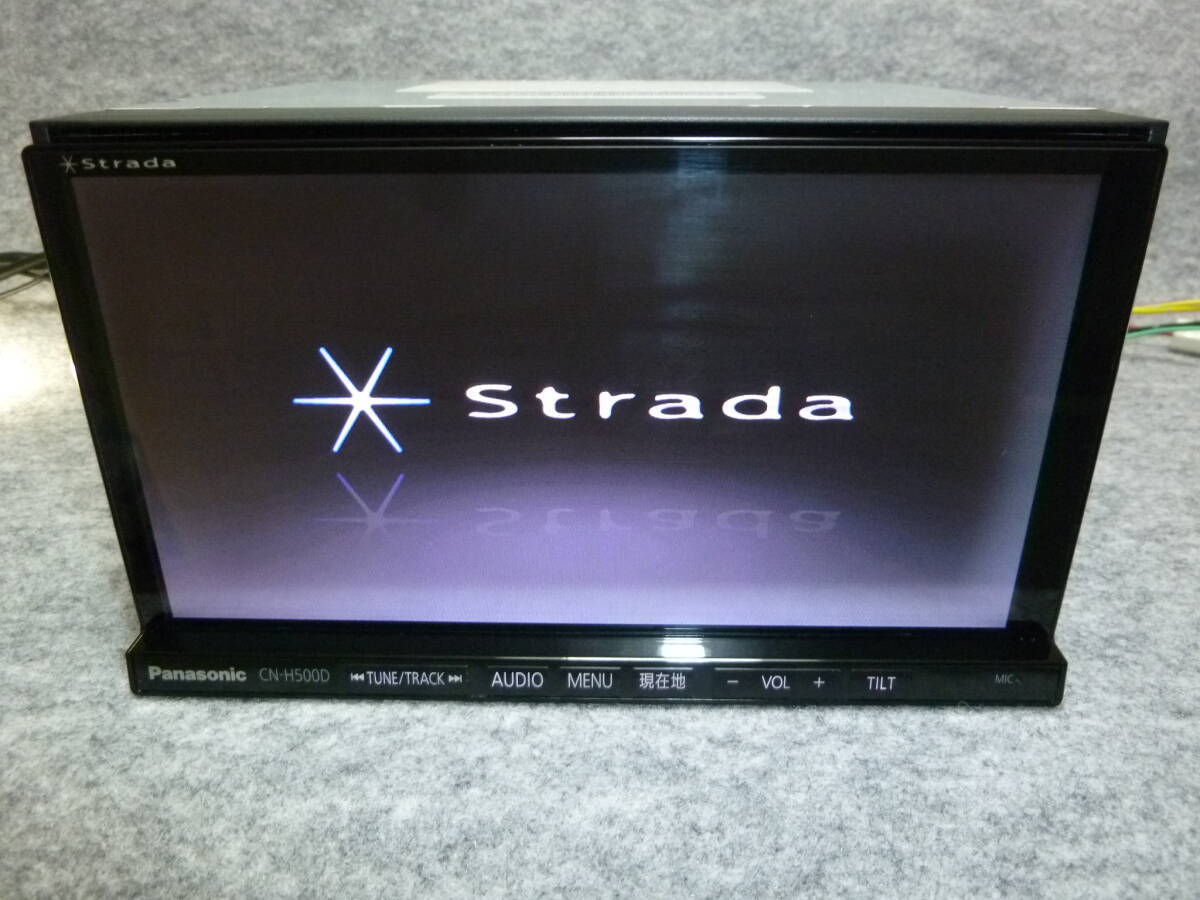 ジャンク　動確済　Panasonic　Strada　CN-H500D　地図　2011年　HDDナビ　フルセグTV、DVD、CD、SD、BT　動確済 _ジャンク　通電初期画面(オープニング画面)