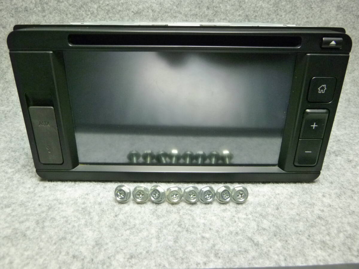 ダイハツ 純正 86180-B2860 ディスプレイ オーディオ 6.2型 モニター付 2DIN DVD、CD、USB、AUX 動確済の画像1