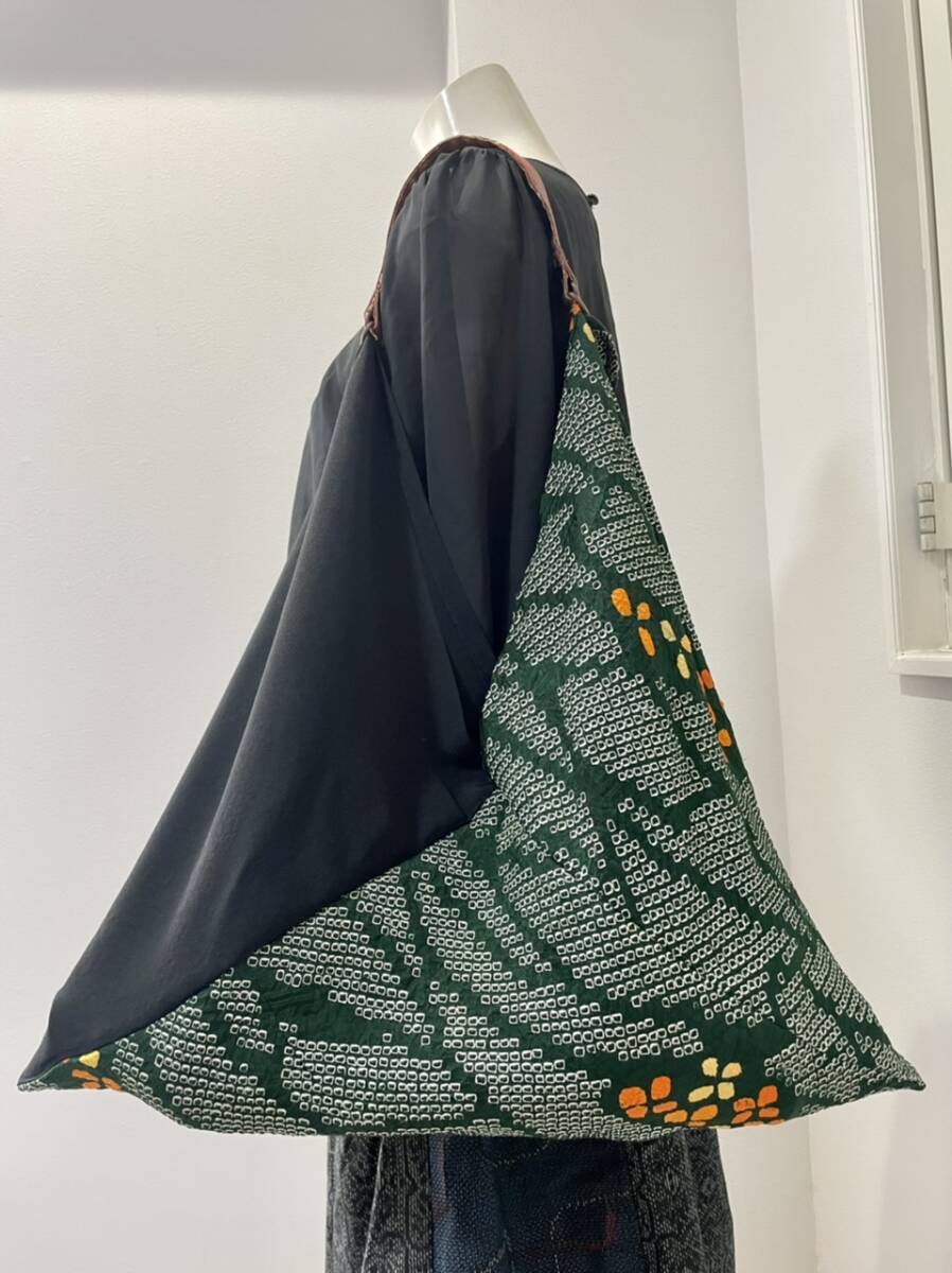着物リメイク★エコバッグあづま袋を作りました　正絹縮緬＆絞り染め　黒深緑_画像1