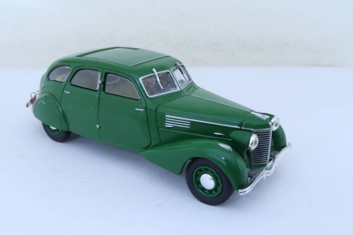 ixo? BERLIET 11CV DAUPHINE ベルリエ ドーフィン 箱無 1/43 ナレの画像3