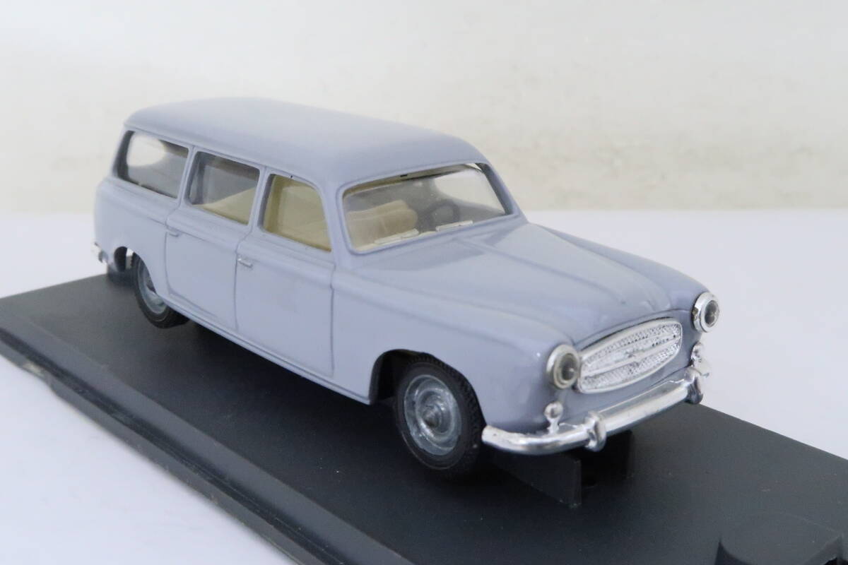 Verem PEUGEOT 403 BREAK プジョー ブレーク 箱付 1/43 フランス製 レジンボディ イイレの画像3