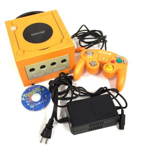 Nintendo DOL-001 ニンテンドーゲームキューブ 本体 オレンジ マリオパーティ7 ディスク セット QR024-178_画像1
