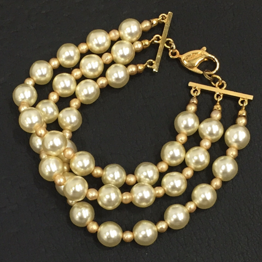 クリスチャンディオール 3連パール ブレスレット レディース 保存箱付き Christian Dior アクセサリー