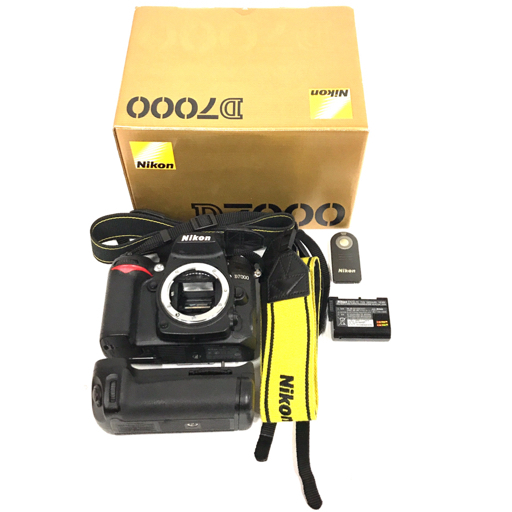 Nikon D7000 デジタル一眼レフ デジタルカメラ ボディ 本体 動作確認済_画像1