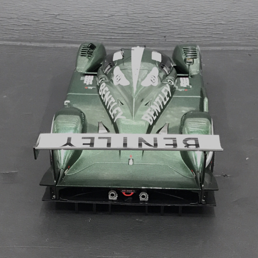 オートアート 1/18 Bentley Speed8 ミニカー レーシングカー 模型 ホビー おもちゃ 現状品 QG041-34の画像3