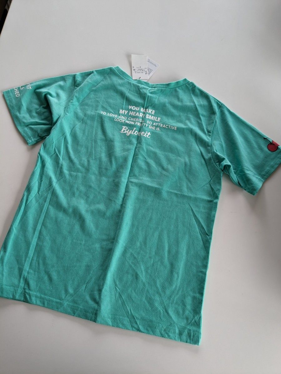 新品　タグ付き　Tシャツ 半袖　160  エメラルドグリーン