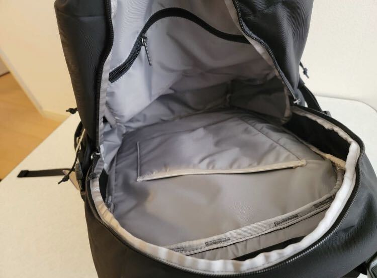 patagonia パタゴニア リュック backpack PaxatPack32L 黒 BLACK 【新品未使用保管品】トラベル旅行通勤通学デイパック 大容量即決即購入の画像4