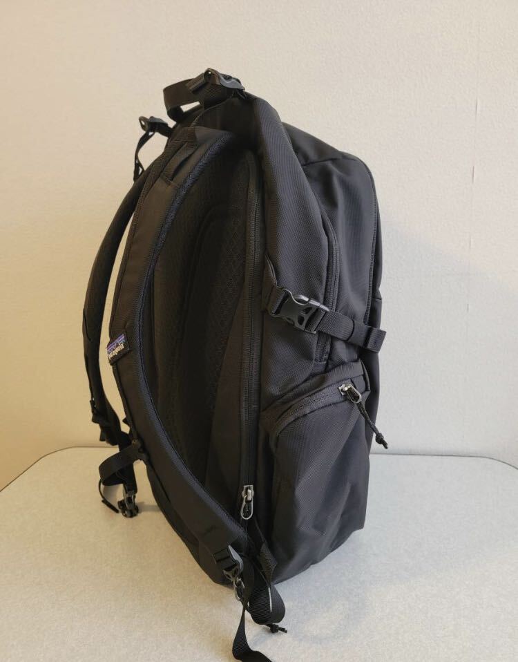 patagonia パタゴニア リュック backpack PaxatPack32L 黒 BLACK 【新品未使用保管品】トラベル旅行通勤通学デイパック 大容量即決即購入の画像6