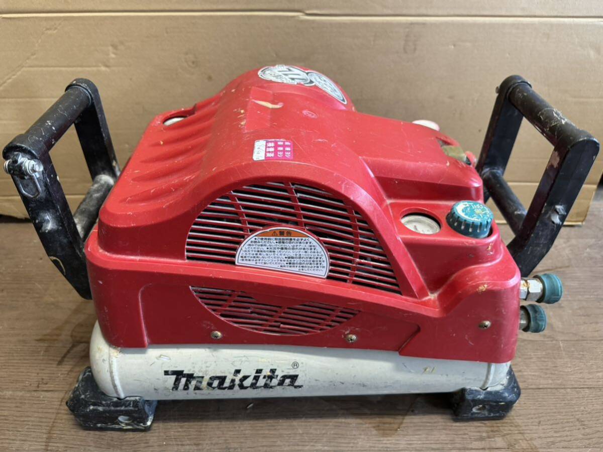 マキタ makita　エアコンプレッサ 型式不明11L ジャンク品_画像6